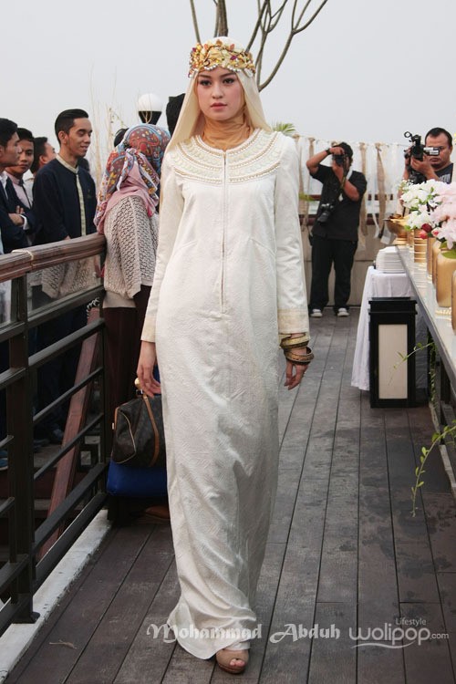 Dian Pelangi Trunk Show 2015 LUMINOORA at The Hermitage Hotel. Menteng. Jakarta. [Foto: Mohammad Abduh/Wolipop]