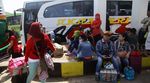Bus Parkir di Luar Terminal Bikin Macet