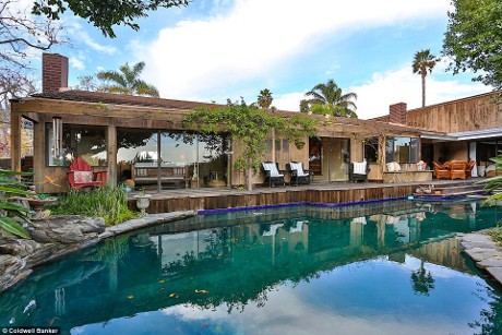 Rumah Mewah Shannen Doherty di Malibu Terjual Rp 30,6 M