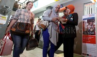 Pada lebaran kali ini, Bank-Bank BUMN yang terdiri dari, Bank BNI, Bank BRI, Bank Mandiri, dan Bank BTN, membuat beberapa progam bersama sebagai bentuk sinergi BUMN dalam melayani masyarakat dalam bentuk pembagian kartu bayar atau kartu uang elektronik.