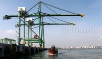 Rombongan tidak mendarat, hanya berkeliling dengan kapal boat dan kembali ke Pelabuhan Tanjung Priok pukul 09.15 WIB. Lamhot Aritonang/detikFoto.