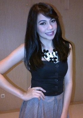 Dua Sisi Mata Pisau Eksistensi Personel Cherrybelle