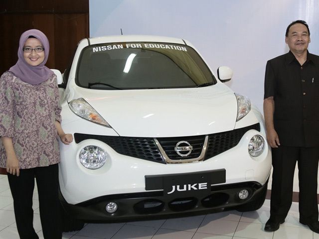 Nissan Sumbangkan Juke untuk Kampus dan SMK