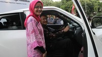 Itu berarti Nissan mengalokasikan lebih dari Rp 2 miliar untuk 9 unit Nissan Juke. Satu unit Nissan Juke akan diserahkan kepada Universitas Indonesia setelah hari libur lebaran. Pool/dok. Nissan.