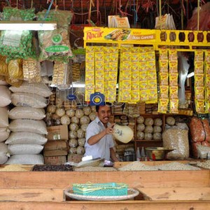Pedagang: Biasanya Heboh, Lebaran Tahun Ini Harga Sembako Tidak Naik
