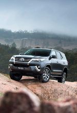 Ini Dia Tampang Anyar Toyota Fortuner