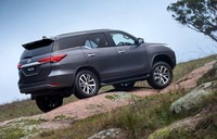 Transmisi manualnya baru, dengan 6 percepatan yang menggunakan teknologi pintar. Transmisi otomatis yang juga 6 percepatan juga tersedia. (Istimewa/dok Toyota).