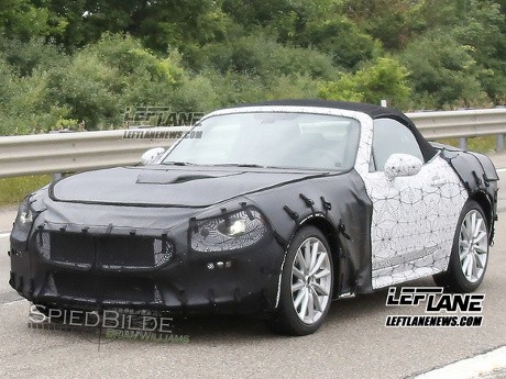 Fiat 124 Spider Abarth Tampil Menawan