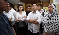 Kita keluarga memang mau kunjungi papa karena ini hari lebaran dan memang keluarga juga ada yang muslim dan kemarin papa sempat request kalau lebaran ini ada yang berkunjung, kata Velove di Gedung KPK, Jl HR Rasuna Said, Jaksel, Jumat (17/7/2015).