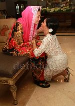 Begini Suasana Sungkeman di Kediaman Krisdayanti