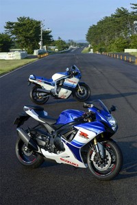 Saya telah terlibat dengan Suzuki dan membalap dengan Suzuki selama karier saya dan telah melihat GSX-R berevolusi, kata Schwantz. Istimewa/dok Suzuki.