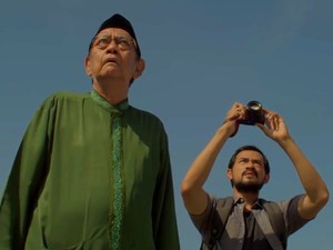 Mencari Hilal: Jendela Kecil bagi Dunia Islam di Nusantara