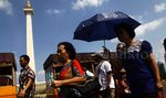 Monas Ramai Dipadati Pengunjung