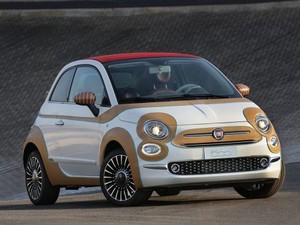 Fiat 500 Berlapis Kulit Kelas Wahid Ini Dijual untuk Beramal