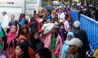  Arus balik pemudik mulai ramai di Terminal Kampung Rambutan. Pool/Lamhot Aritonang/detikFoto.