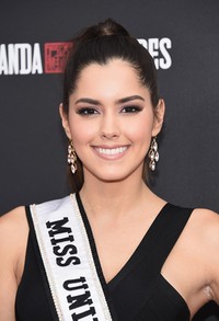 Perempuan berusia 22 tahun itu terlihat sangat cantik. Michael Loccisano/Getty Images/detikFoto.