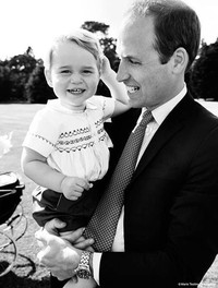 Foto itu diambil saat pembaptisan Putri Charlotte pada awal Juli ini. (Instagram/kensingtonroyal/Mario Testino)
