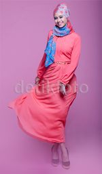Yuki Kato Cantik dalam Balutan Hijab