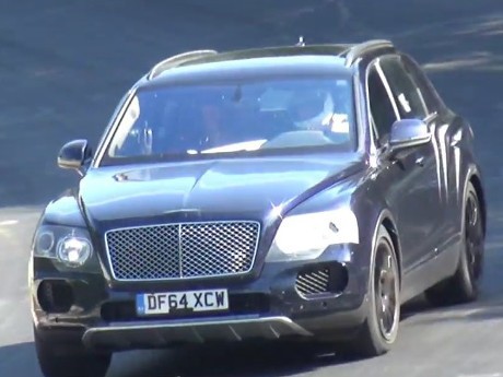 SUV Pertama Bentley Mulai Pemanasan di Sirkuit Nurburgring