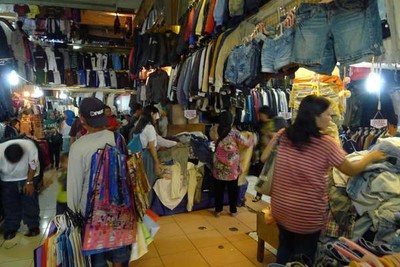 Tempat Belanja di Jakarta, dari Batu Akik Sampai Baju Murah