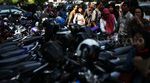 Ribuan Guru Honorer Antre untuk Jadi PNS