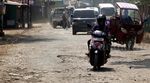 Jalan Raya Nagrak Bogor Rusak Parah