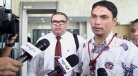 Mustofa menjelaskan, dia memang sering diperintah Gatot untuk melayani para pengacara yang mengurus gugatan di PTUN Medan. Namun, ia mengaku tak tahu soal peristiwa penyuapan.