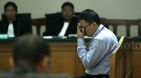 Mendengar tuntutan jaksa, Abdur Rouf pun kemudian dipersilakan hakim ketua Muchlis untuk berdiskusi dengan kuasa hukum. Abdur Rouf menyebut akan mengajukan keberatan (pledoi) atas tuntutan tersebut.