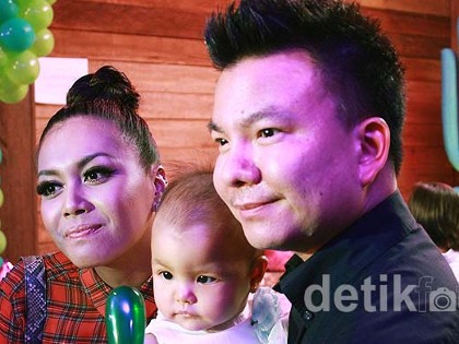 Denada Sudah Siap Lahir Batin Cerai dari Suami