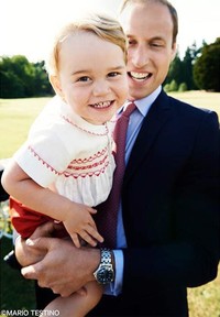 Bertepatan dengan hari ulang tahun Pangeran George, pihak kerajaan pun merilis foto George yang sangat menggemaskan. (Instagram/kensingtonroyal/Mario Testino)