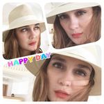 Senangnya Luna Maya Nikmati Keindahan Yunani Bareng Pacar