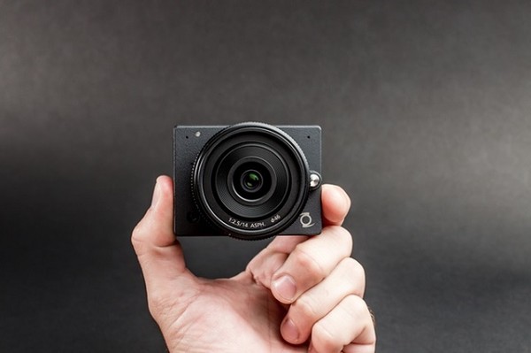 E1, Kamera Mini yang Bisa Rekam 4K