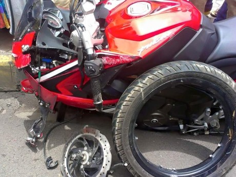 Ngeri, Pelek Hancur Berantakan Saat Motor Direm, Bajaj Langsung Selidiki Pulsar RS200