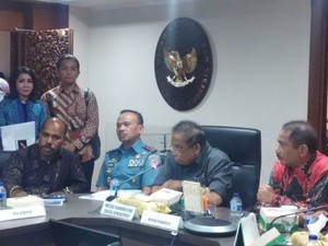 Tangis Pemuda Papua, Melawan Stigma dengan Pariwisata