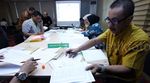 Bakal Calon Kepala Daerah Serahkan LHKPN
