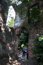 Villa Nova, Aset di Sisi Ciliwung