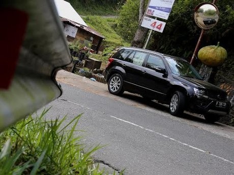 Menjelajah Sumatera dengan SUV Rasa Sedan