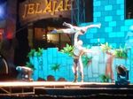 Meriah! Sirkus Tiongkok di Trans Studio Makassar