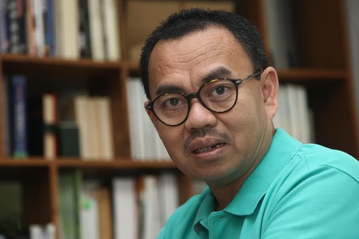 Menteri ESDM: Harga BBM Tidak Akan Buru-buru Diturunkan