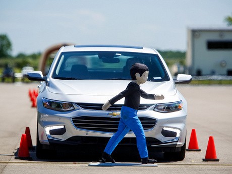 GM Buka Tempat Uji Teknologi Keselamatan