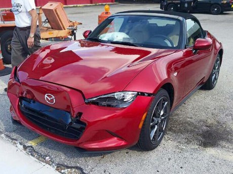 Mazda Gantikan MX-5 Baru Milik Konsumen yang Rusak Ditabrak