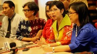 Destri menerangkan, para peserta saat hadir menyerahkan surat pernyataan asli bahwa mereka bersedia CV-nya dipublikasikan kepada trackers termasuk rekening bank mereka. Sementara tesnya berkaitan dengan penggalian potensi oleh sejumlah ahli dan assesor.