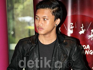Ikuti Jejak Sang Ayah, Rizky Febian Sule Akan Rilis Single