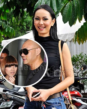 Lihat Deddy Corbuzier Diluluhkan Chika, Kalina Beri Restu