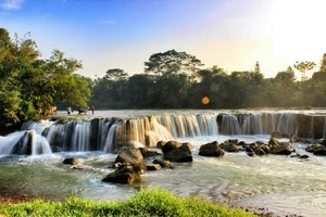 Serius, Bekasi Punya Air Terjun Cantik di Bantargebang