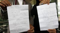 Berikut isi surat OC Kaligis yang menolak untuk diperiksa: Kepada Komisioner KPK yang sangat saya hormati, Hari ini saya dipakai lagi untuk di-BAP. Saya tolak. Lebih baik saya ditembak mati oleh KPK. Periksa saya di sidang pengadilan. Bukan tersangka dulu, baru saksi. Saya Tolak Tensi saya hari ini jam 6.45 pagi 190/90. (sangat tinggi).