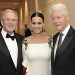 Katy Perry Eksis Bareng George W. Bush dan Bill Clinton