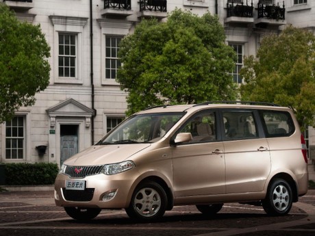 GM Siapkan Model Baru Bareng Mobil China