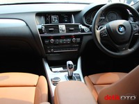 Menguji BMW X4 di Jalan Tol Terpanjang di Indonesia