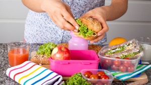 Benarkah Makanan Manis Membuat Anak Hiperaktif?